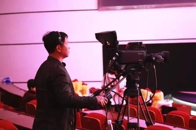 龍巖首次舉辦春節(jié)聯(lián)歡晚會(huì) 大型錄制開(kāi)啟新春華章